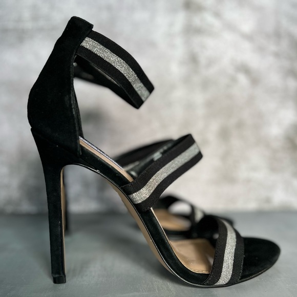 Sexy black heels - Picture 4 of 13